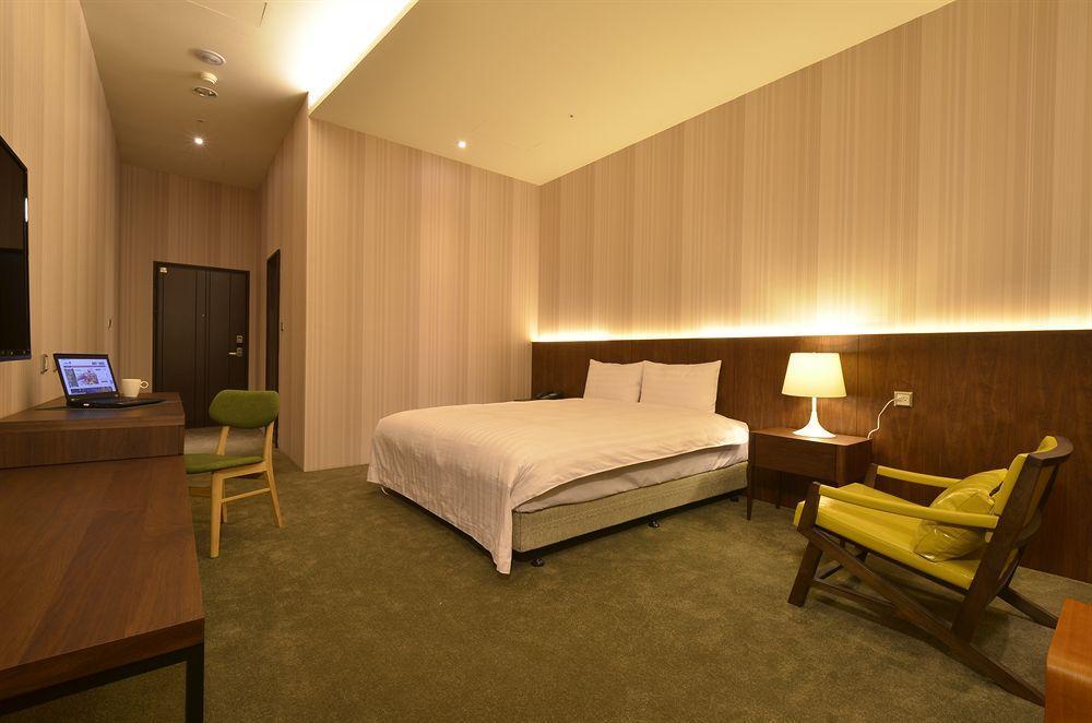 Airline Inn Green Park Way Taichung Exterior foto